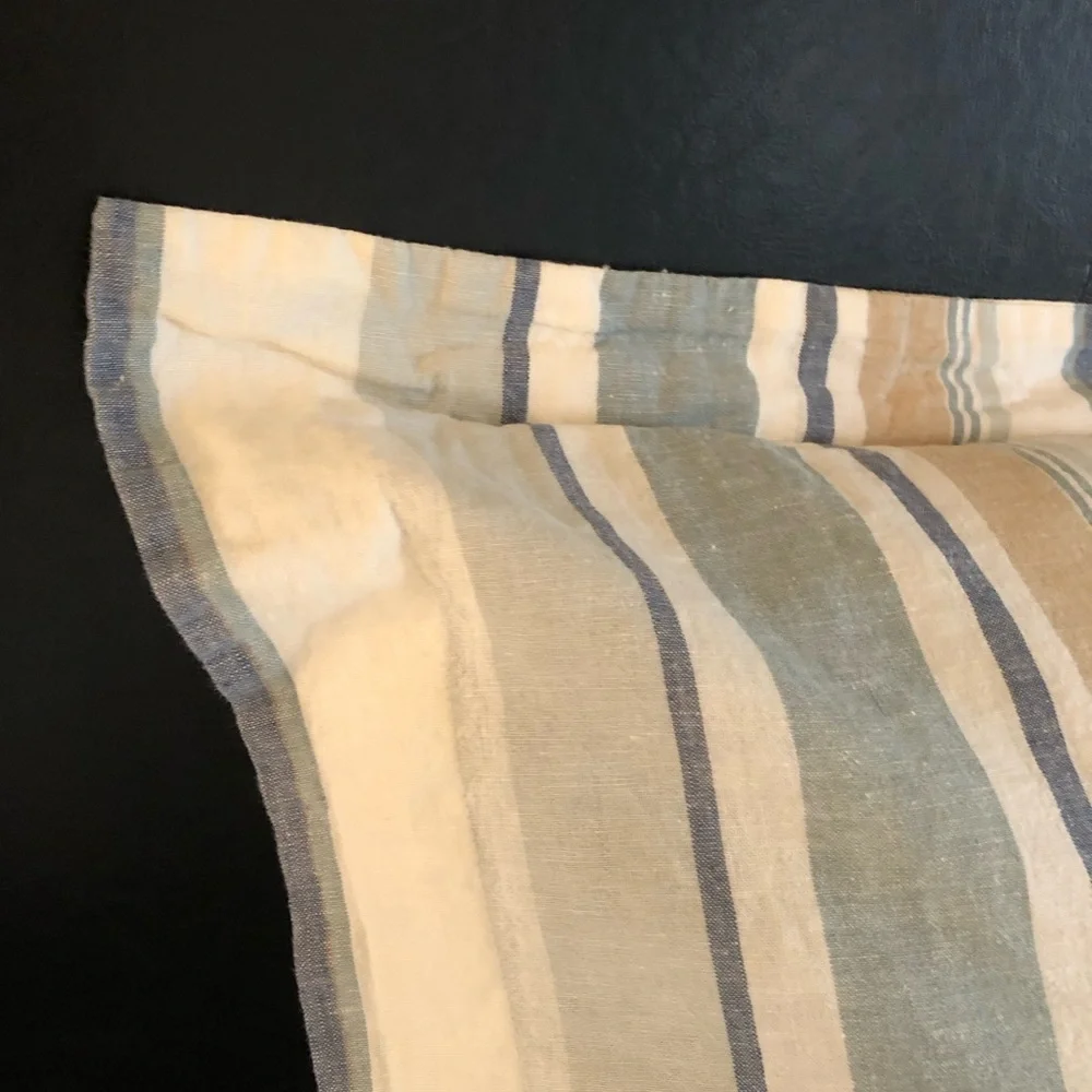 Like-New Pottery Barn Darian Stripe Duvet Cover & Sham Blue Multi - 2 Pieces